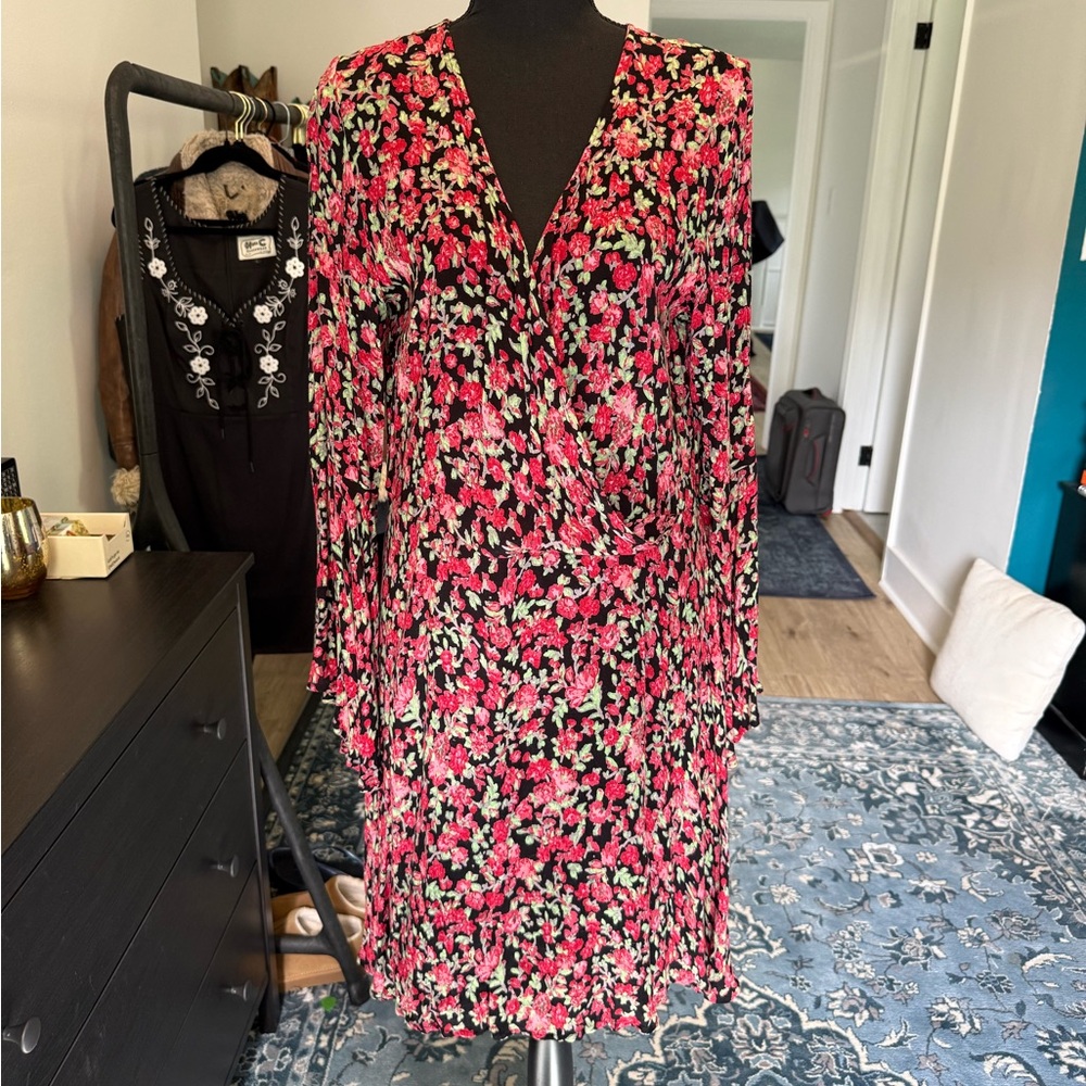 Rock And Roll Floral V-Neck Dress